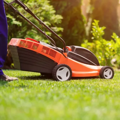 Cortador de Grama Elétrico Tramontina CE35P 1300W 220V Corte de 35cm e Recolhedor de Grama - imagem 9